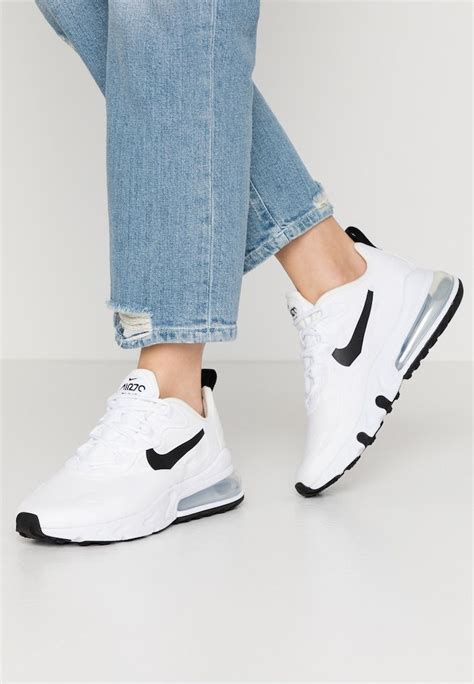 nike witte schoenen vrouwen|Nike witte sandalen.